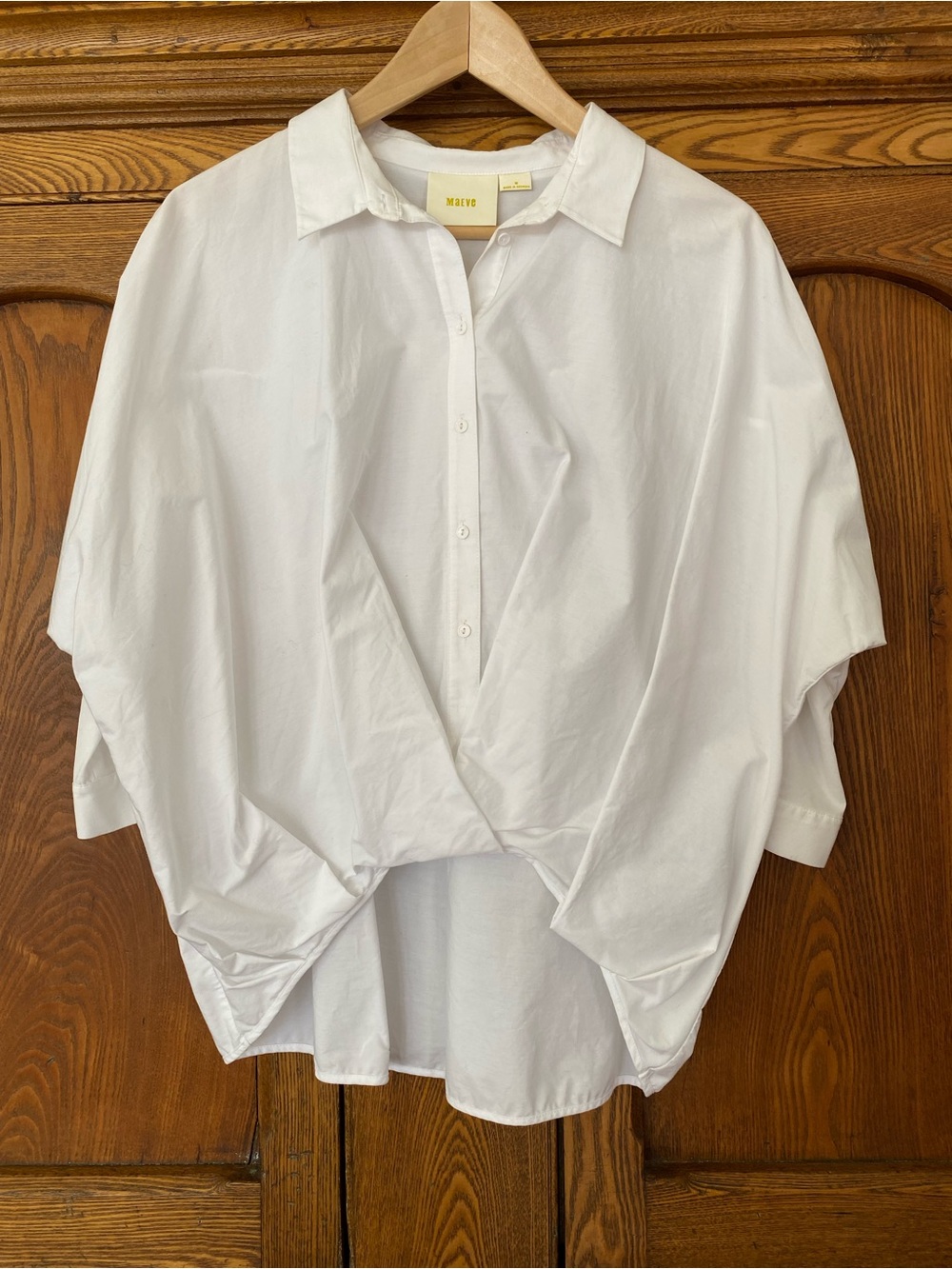 Maeve Anthropologie M crisp white cotton twist crop front collared button blouse